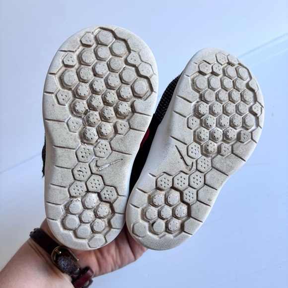 Nike Toddler Flex Contact 2 Sneakers Black Red Size 7C - Picture 6 of 6